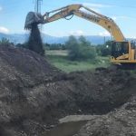 FOTO | Au început lucrările primăriei la digul Jiului