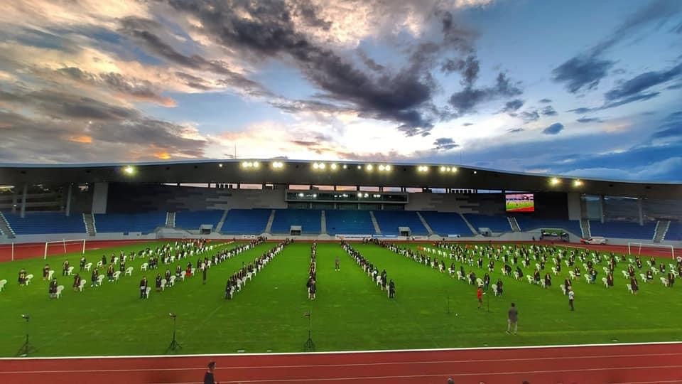 FOTO | Festivitățile de absolvire se țin anul acesta pe Stadionul Târgu Jiu!